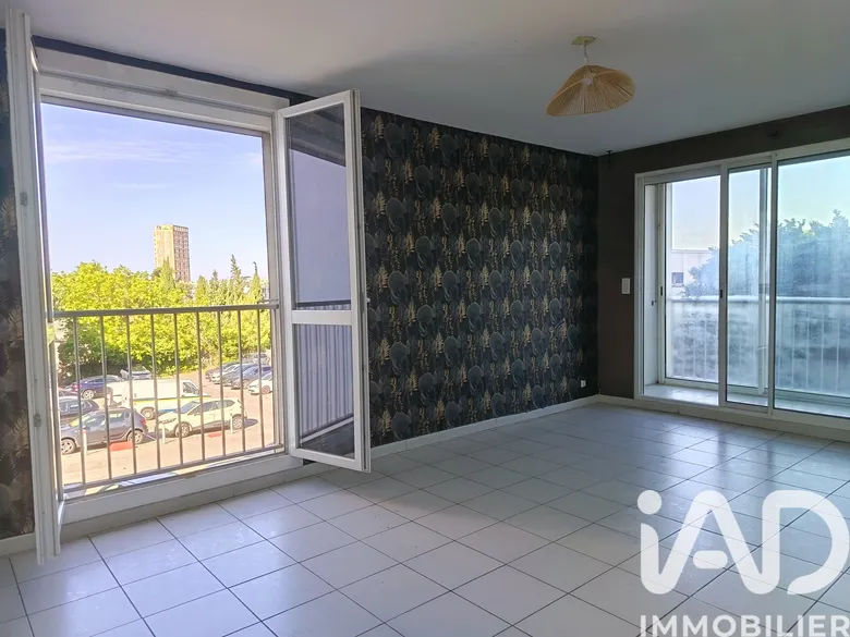 Appartement 4 pièces 76 m² · à Marseille · 76 m² · 121 000 €