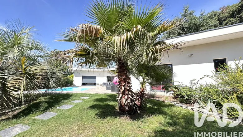 Maison 5 pièces 184 m² · à Aubais · 184 m² · 870 000 €