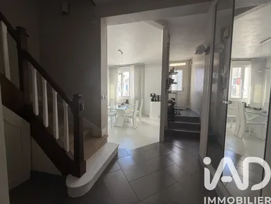 Townhouse in Pont-sur-Yonne (89140)