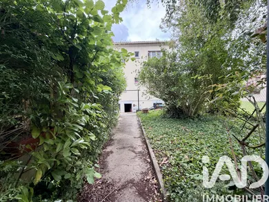 Maison à Villeneuve-le-Roi (94290)