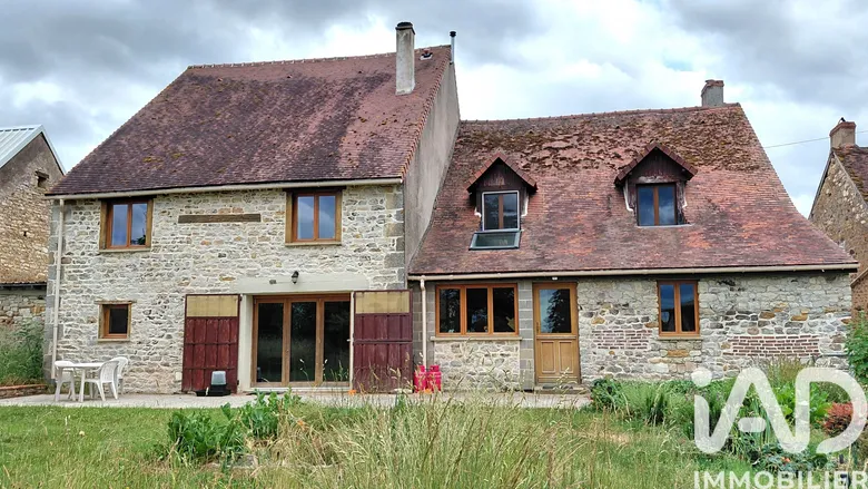 Maison 8 pièces 242 m² · à Lignac · 242 m² · 320 000 €