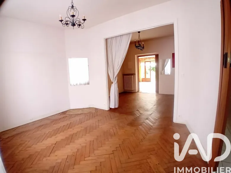 Maison 7 pièces 144 m² · à Arras · 143,7 m² · 229 000 €