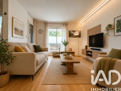 Apartment in Paris (75012)