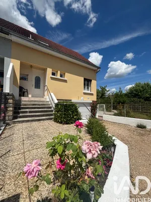 Maison à Gray-la-Ville (70100)