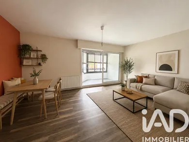 Apartment in Vannes (56000)