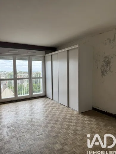 Studio à Montreuil (93100)