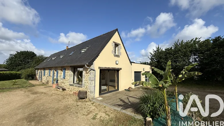 Maison 5 pièces 140 m² · à Cavan · 140 m² · 299 000 €
