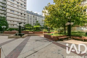 Apartment in Paris (75011)