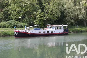 Barge in Montceau-les-Mines (71300)