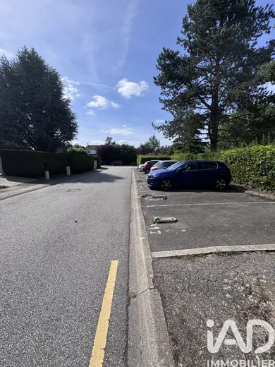 Parking à Le Mesnil-Saint-Denis (78320)