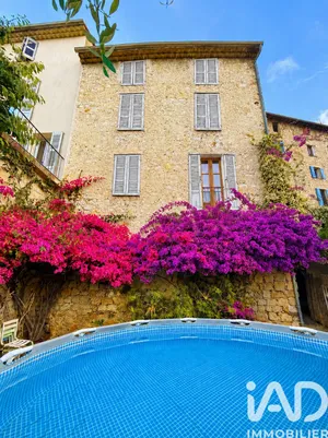 Maison de village à Le Bar-sur-Loup (06620)