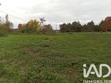 Building plot in Saint Remy sur Lidoire (24700)