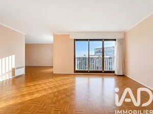 Apartment in Le Raincy (93340)