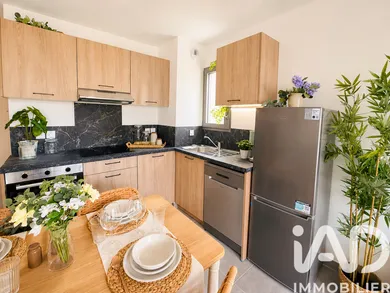 Duplex in Sarrians (84260)