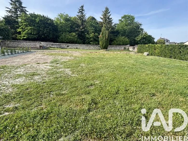 Terrain 1020 m² · à Distré · 1 020 m² · 76 000 €
