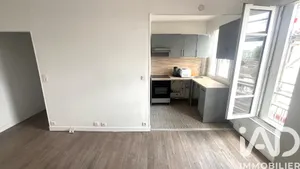 Apartment in Villeneuve-le-Roi (94290)