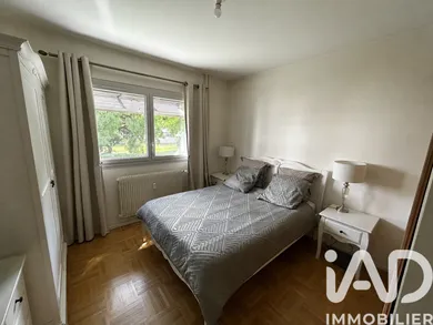 Apartment in Écully (69130)