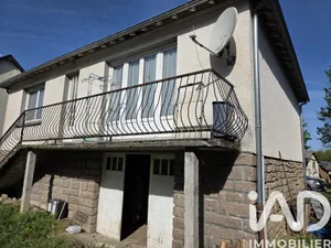 Maison de campagne à Peyrelevade (19290)