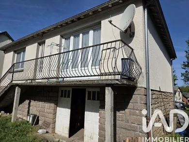 Maison de campagne à Peyrelevade (19290)