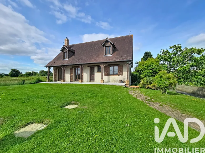 Maison 7 pièces 153 m² · à Bosc-Hyons · 152,6 m² · 182 000 €