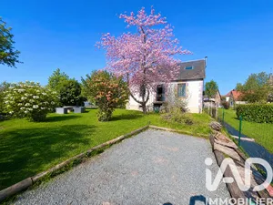 Maison de village à Saint-Merd-la-Breuille (23100)