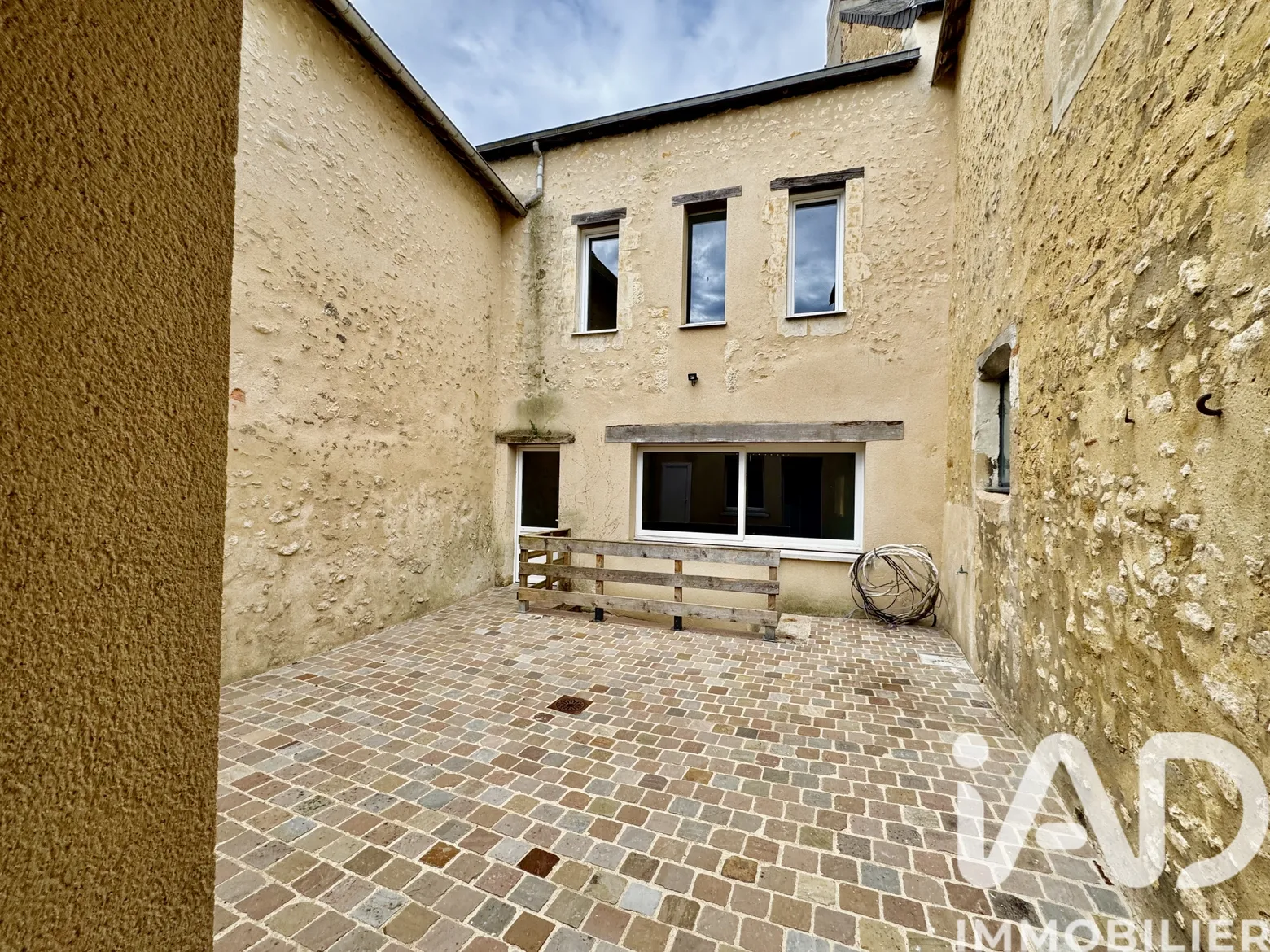 Vente maison à Noyen-sur-Sarthe (72430) : maison de village 4 pièces 104 m² - 2022781 — 2
