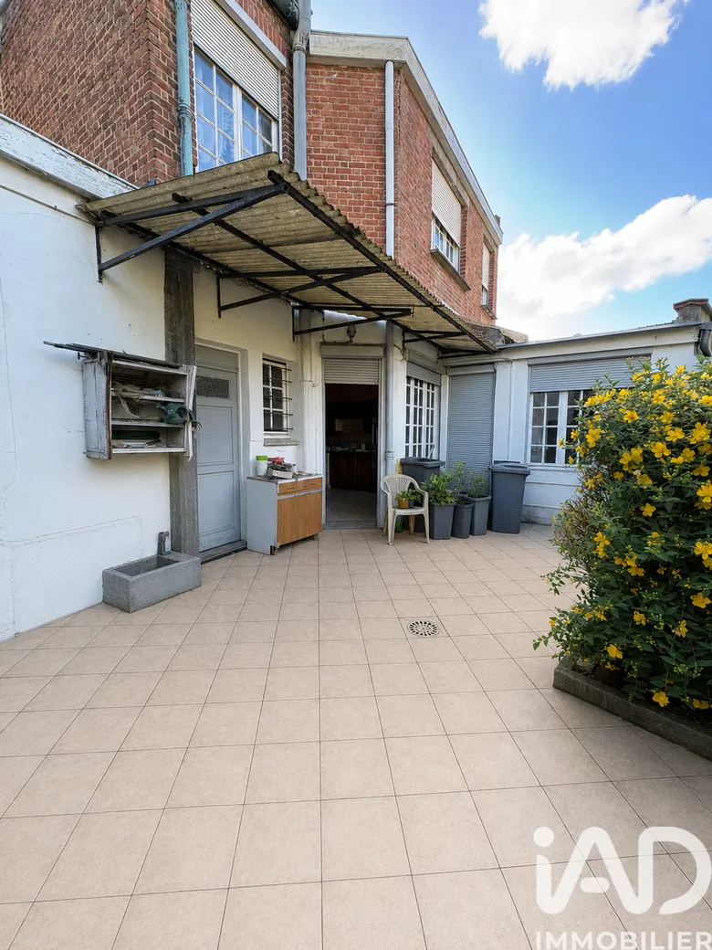 Maison 5 pièces 160 m² · à Roubaix · 160,4 m² · 260 000 €