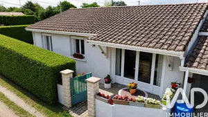 Maison à Saint-Seurin-sur-l'Isle (33660)