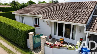 Maison à Saint-Seurin-sur-l'Isle (33660)