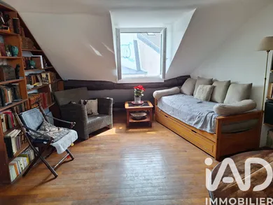 Apartment in Paris (75005)