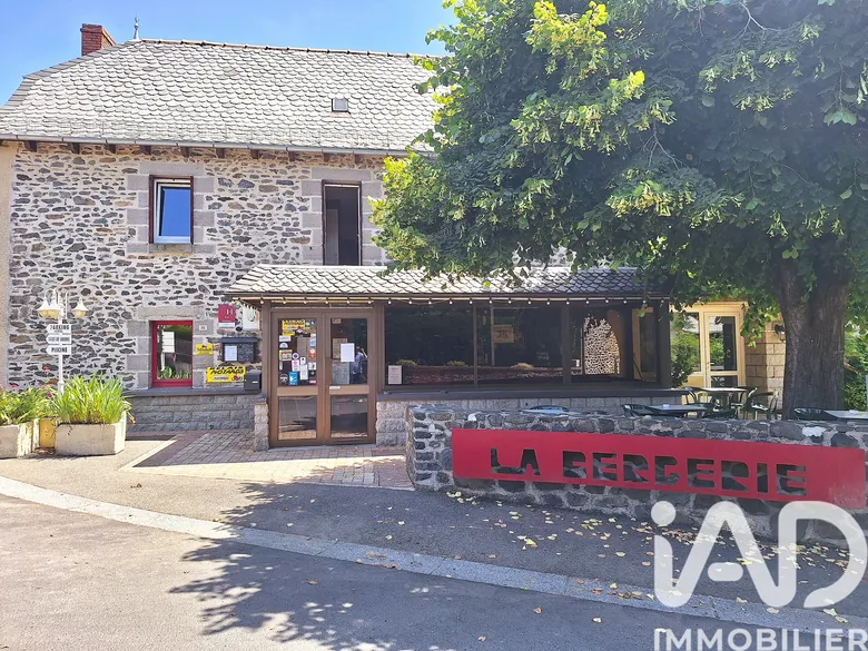 Murs commerciaux à Vezels-Roussy (15130) · 600 m² · 398 000 €