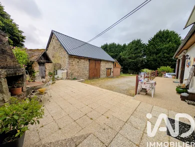 Maison de campagne à La Porcherie (87380)