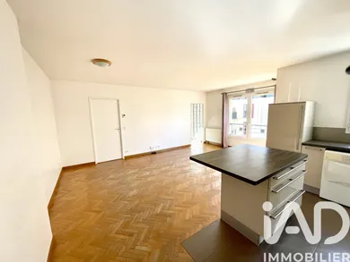 Apartment in Villeneuve-la-Garenne (92390)