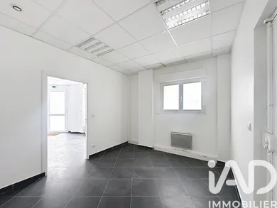 Commercial walls in Alfortville (94140)