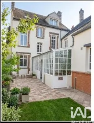 Maison à Villeneuve-la-Guyard (89340)