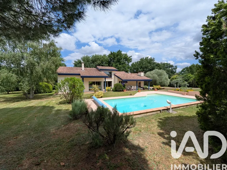 Maison 7 pièces 167 m² · à Saint-Jean · 167 m² · 649 000 €