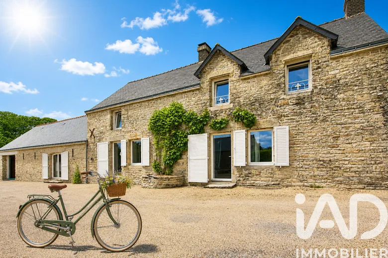 Maison 8 pièces 180 m² · à Vigneux-de-Bretagne · 180 m² · 673 575 €