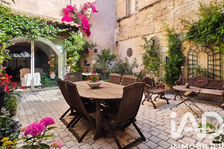 Maison 7 pièces 160 m² · à Tarascon · 160 m² · 432 000 €