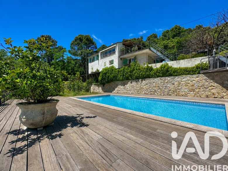 Maison 6 pièces 196 m² · à Seillans · 196 m² · 799 000 €