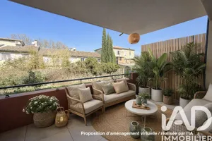 Apartment in Arles (13200)