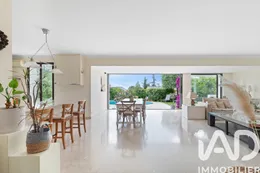 Mansion in Villeneuve-Loubet (06270)