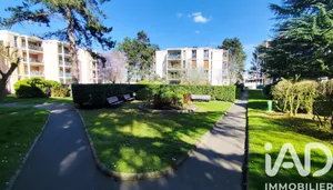 Apartment in Écouen (95440)