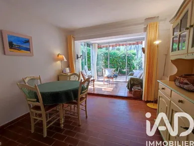 Apartment in Saint-Raphaël (83700)