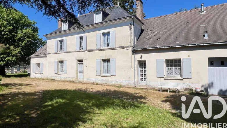 Maison 8 pièces 215 m² · à Amboise · 215 m² · 299 000 €