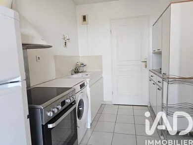 Apartment in Le Luc (83340)