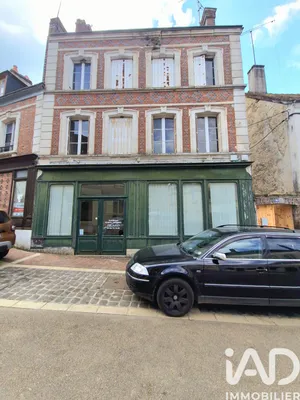 Immeuble à Saint-Fargeau (89170)