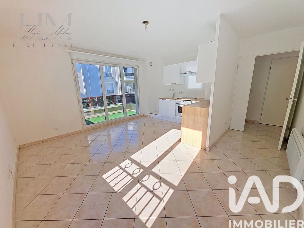 Appartement 3 pièces de 55 m² à Pontault-Combault (77340)