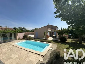 Maison traditionnelle à Châteauneuf-de-Gadagne (84470)