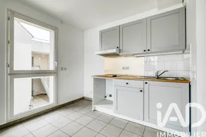 Apartment in Chanteloup-en-Brie (77600)