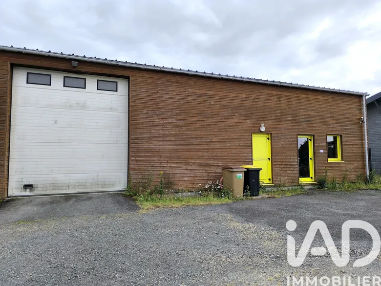 Maison 4 pièces 640 m² · à La Romagne · 640 m² · 325 000 €